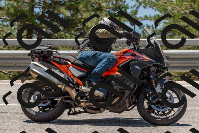 202508091307-DSC_2932_c4_