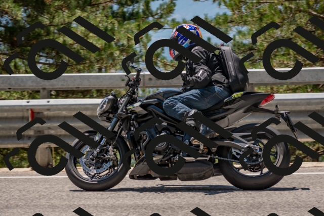 202508091310-DSC_2965_c4_