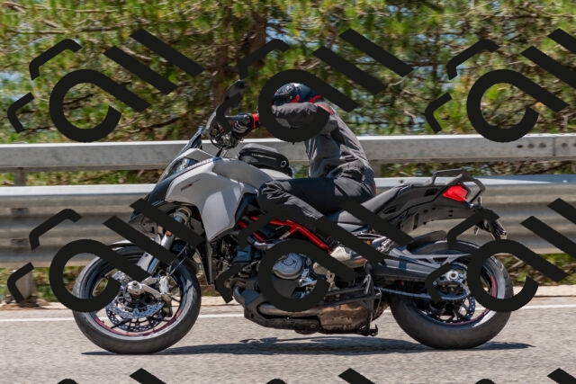 202508091311-DSC_2975_c4_