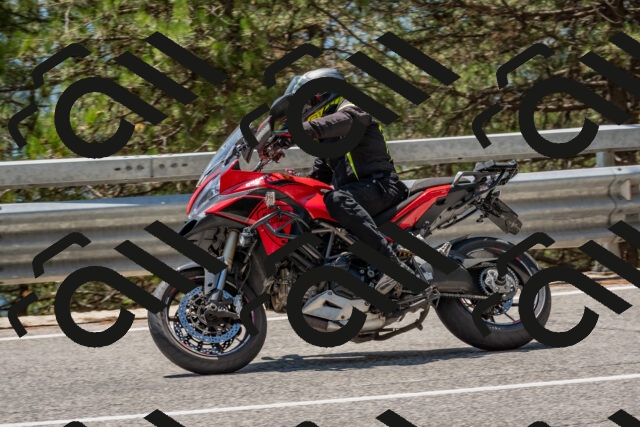 202508091318-DSC_3044_c4_