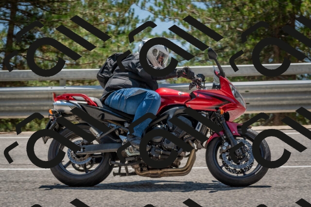 202508091404-DSC_3275_c4_