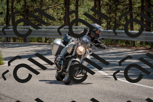 202508091408-DSC_3329_c4_