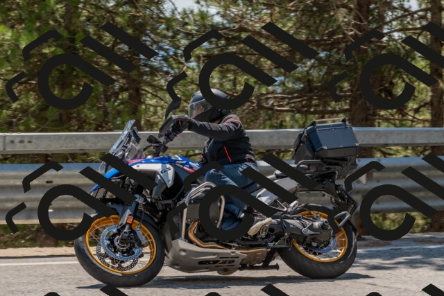 202508091418-DSC_3380_c4_