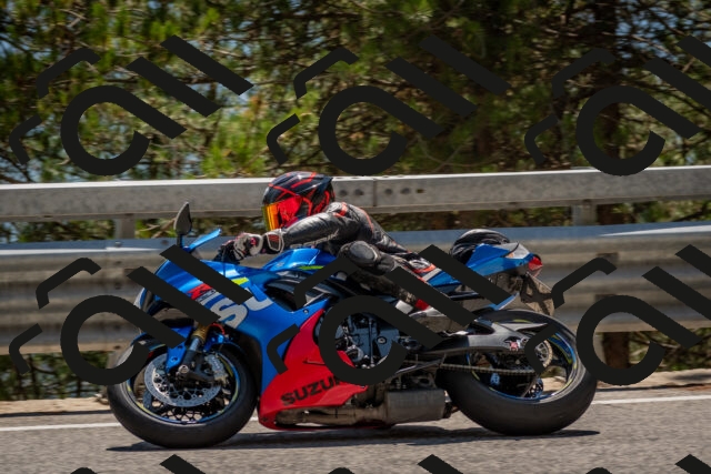 202508091424-DSC_3456_c4_