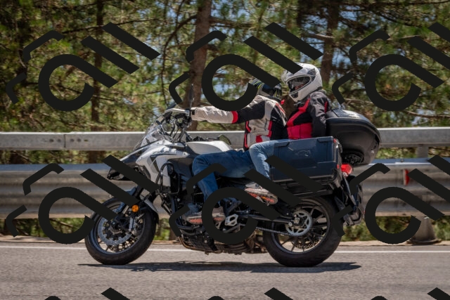 202508091425-DSC_3477_c4_