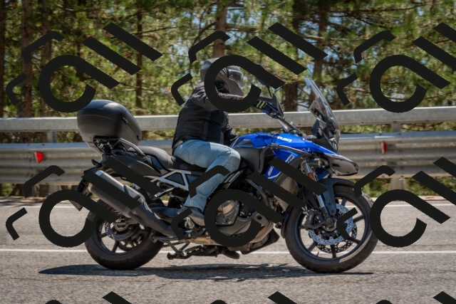 202508091428-DSC_3510_c4_