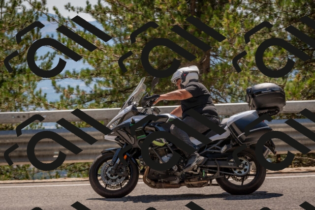 202508091432-DSC_3521_c4_