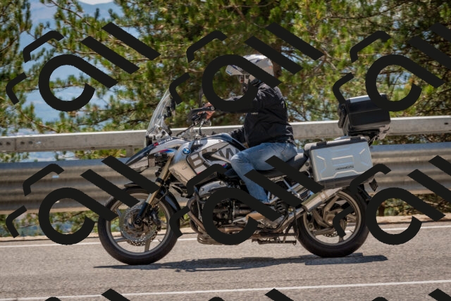 202508091432-DSC_3525_c4_