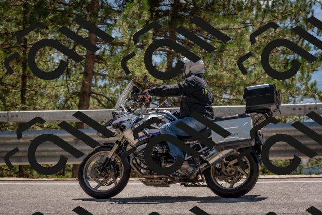 202508091432-DSC_3526_c4_