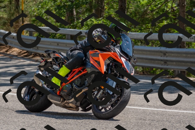 202508091447-DSC_3593_c4_