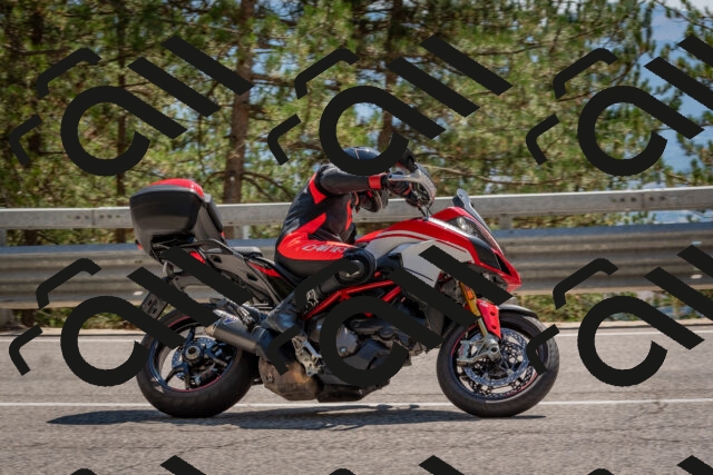 202508091458-DSC_3671_c4_