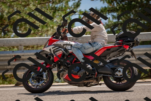 202508091513-DSC_3763_c4_