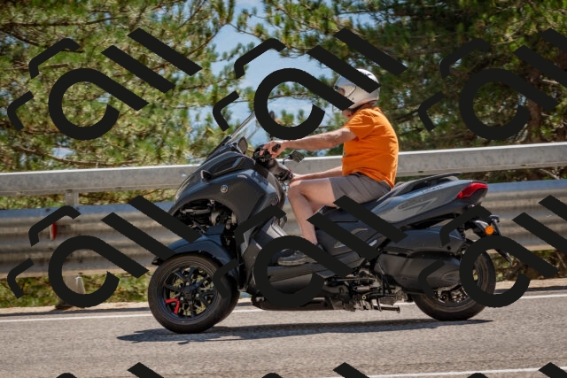 202508091528-DSC_3843_c4_