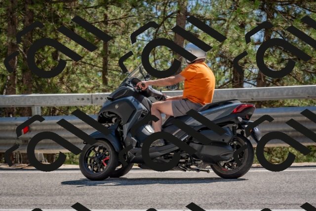 202508091528-DSC_3844_c4_