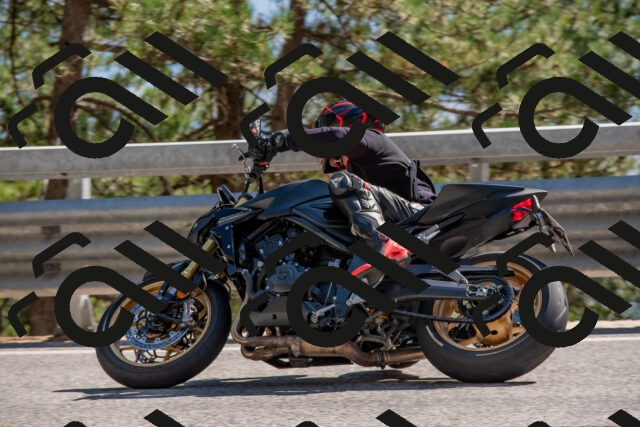 202508091554-DSC_3992_c4_