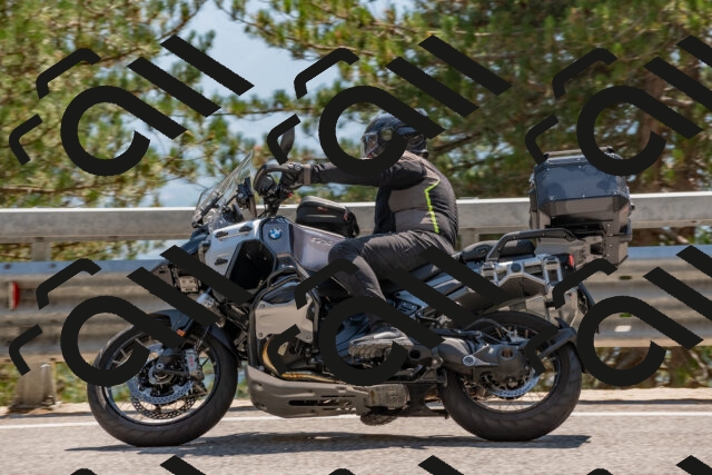 202508101504-DSC_5074_c4_