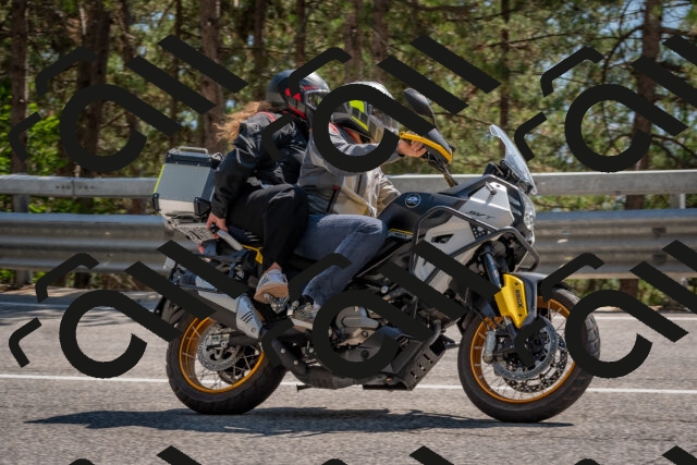 202508101512-DSC_5107_c4_