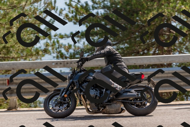 202508101538-DSC_5359_c4_