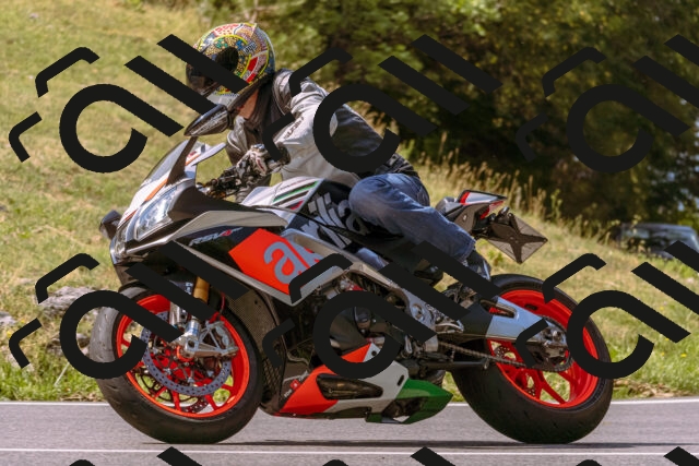 202508101050-_DSC6243_d1_