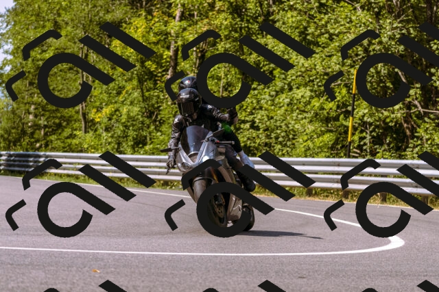 202508101050-_DSC6250_d1_