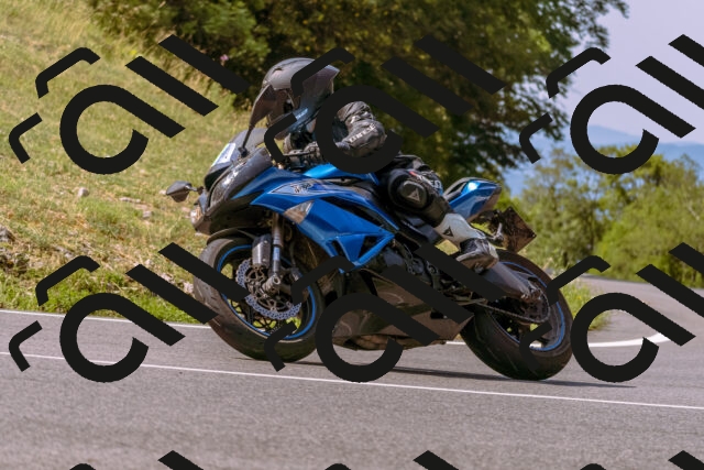 202508101050-_DSC6255_d1_