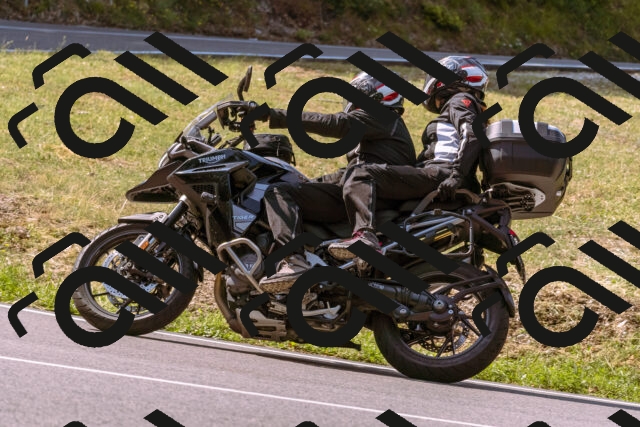 202508101052-_DSC6277_d1_