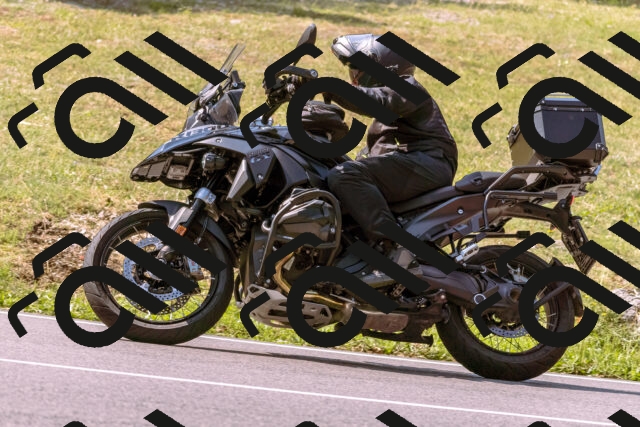 202508101053-_DSC6280_d1_