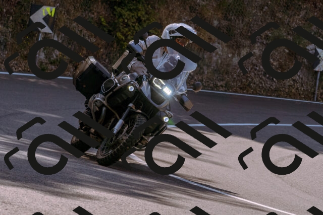 202508101054-_DSC6300_d1_