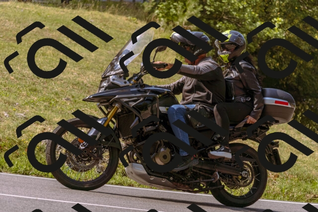 202508101055-_DSC6305_d1_