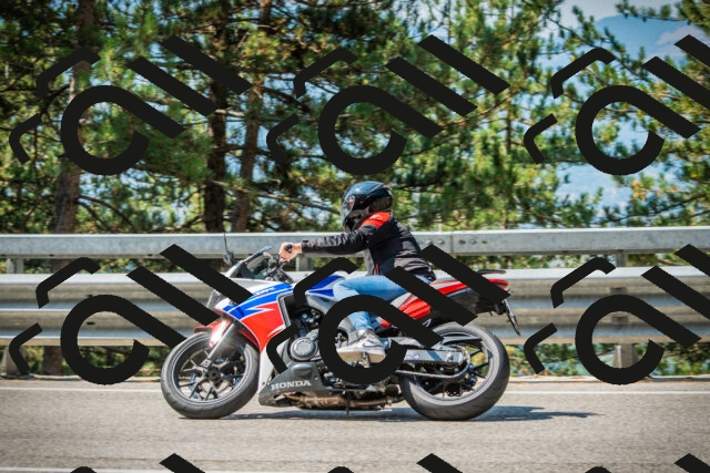 202508101105-DSC06041_c1_