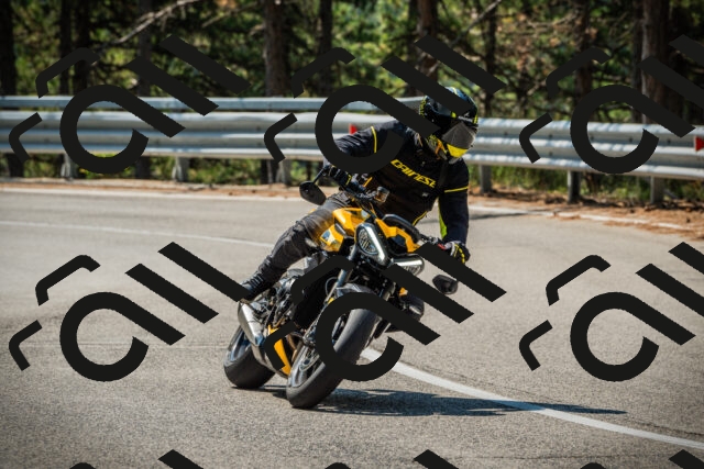 202508101109-DSC06074_c1_