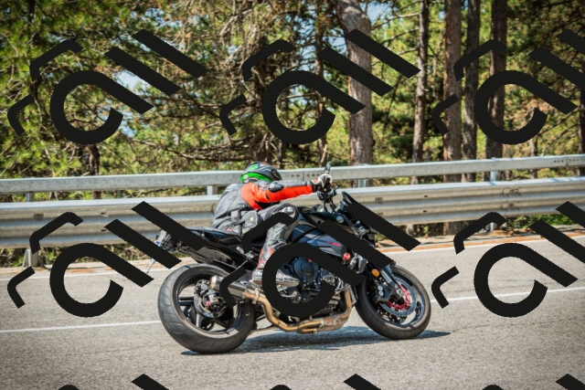 202508101130-DSC06397_c1_