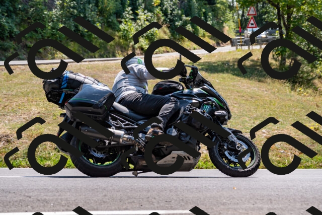 202508101408-_DSC3272_d2_