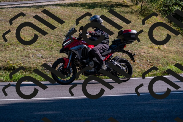 202508101700-_DSC4081_d2_