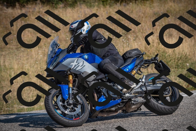 20250816101043-_5004465_am_