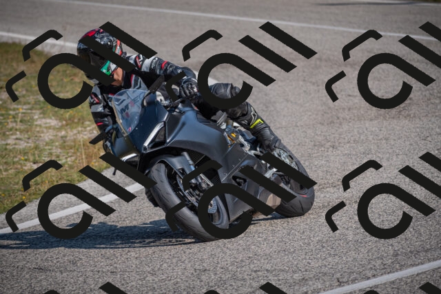 20250816101344-_5004488_am_