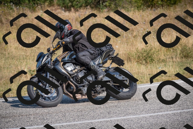 20250816101649-_5004504_am_