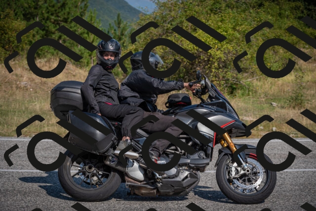 20250816102330-_5004554_am_