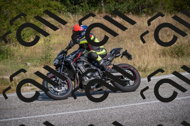 20250816102722-_5004569_am_