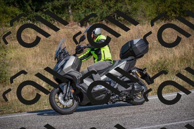 20250816102945-_5004573_am_