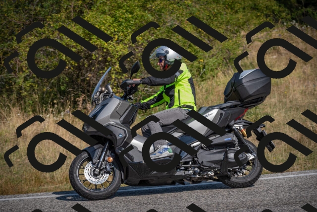 20250816102945-_5004574_am_