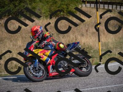 20250816103010-_5004582_am_