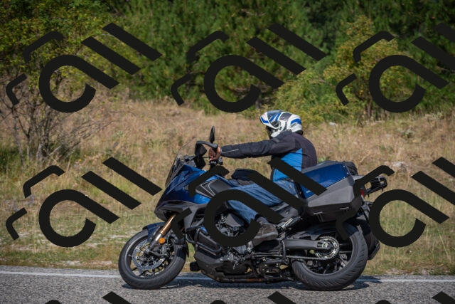 20250816111848-_5004958_am_