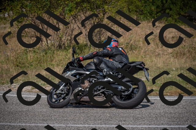 20250816111946-_5004970_am_