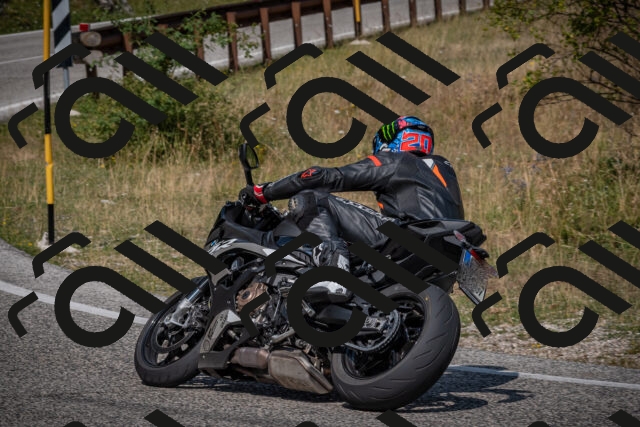 20250816111946-_5004971_am_