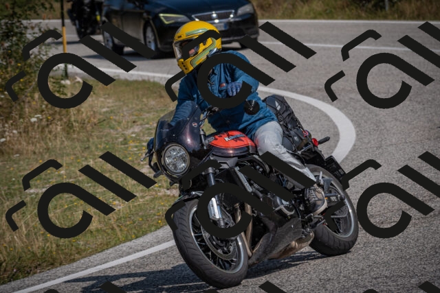 20250816112003-_5004974_am_