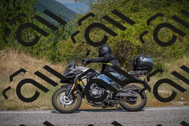 20250816112049-_5004993_am_