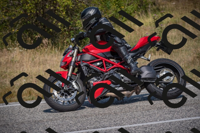 20250816114259-_5005142_am_