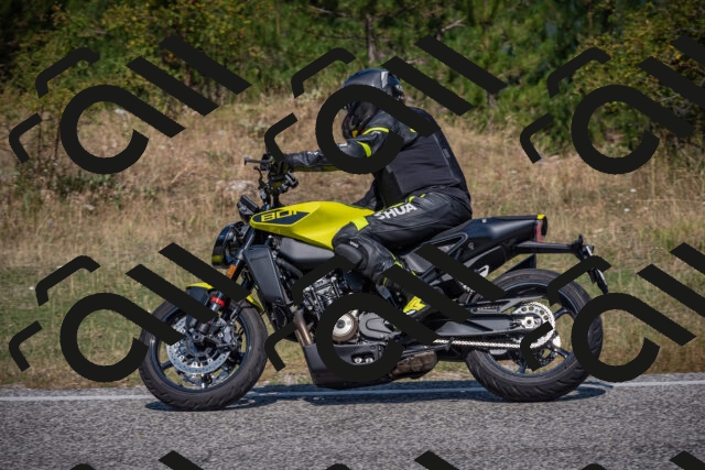 20250816114303-_5005147_am_