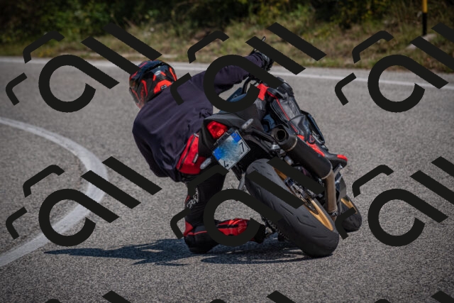 20250816114335-_5005157_am_